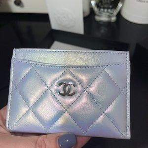 New Auth Chanel 21K Blue iridescent cardholder